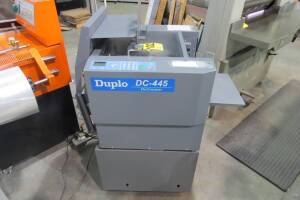 Duplo Creasing machine, Model DC-445, Serial # 080150259// Appareil de rainage, marque Duplo, modèle DC-445, # de série 080150259