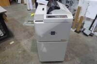 Fujipla AL-Meister automated digital laminator, Model ALM 3220, Serial # 0000572 Laminoir automatique, marque Fujipla, model&eacute; ALM 3220, # de s&eacute;rie 0000572