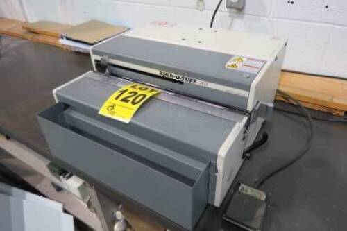 Rhine-o-Tuff Electric Punch, Model HD 7000, Serial # 74592 Poin&ccedil;on &eacute;lectrique, marque Rhin-O-Tuff, mod&egrave;le HD 7000, # de s&eacute;rie 74592