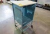 Steel cabinet on wheels // Armoire en acier sur roues - 2