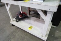 Rolling table