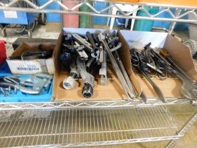 LOT: Manual Punches, Shears, Tubing, Banding, Cutting & Flaring Tools and Paint Guns