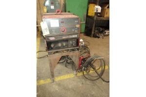 MIG WELDER, LINCOLN MDL. CV305, new 2014, 315 amps @ 32 v., 100% duty cycle, Lincoln Mdl.LF72 wire feeder, floor tractor, S/N U1141000018