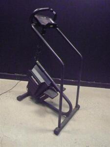 STAIR MASTER 4000PT PROGRAMMABLE STAIR CLIMBER