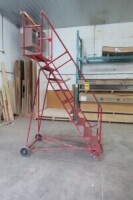 Escalier Mobile 9 etage// Mobile staircase on wheels 9 levels
