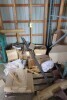 Lot de morceaux de bois assortis// Lot of assorted wooden pieces