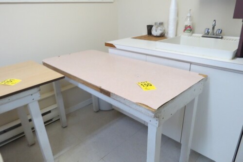 Table 52x24x30.5