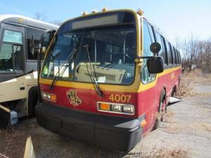 1998 Nova T70606 Shuttle Bus, VIN 4RNNTGA5WR8833135, 464,592 Miles (est.) # 4007 Not Driveable