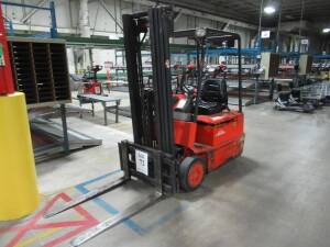 BAKER LINDE SIT DOWN FORKLIFT 24 VOLTS MODEL E15