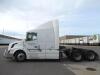 2015 VOLVO SLEEPER AUTOMATIC TRACTOR WITH 503,605 MILES, ENGINE: D13 425 HORSEPOWER XE PACKAGE, TRANSMISSION: VOLVO ATUTO ATO2612D VIN# 4V4NC9EH6FN928119 UNIT# 221