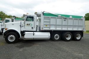 2015 Peterbilt 365 CNG Tri-Axle Axle Dump Truck w/16' J.J. Aluminum Dump Body & Cummins 400 Horse Power Engine