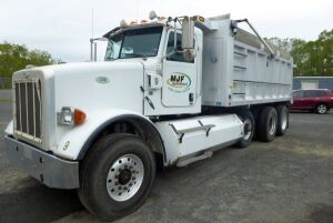 2015 Peterbilt 365 CNG Tri-Axle Axle Dump Truck w/16' J.J. Aluminum Dump Body & Cummins 400 Horse Power Engine