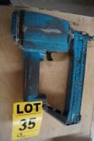 Senco SKS pneumatic nailer