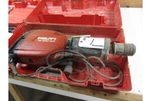 Hilti TE1500-AVR Demolition Hammer & Breaker 102 dB, 120V, 60 Hz