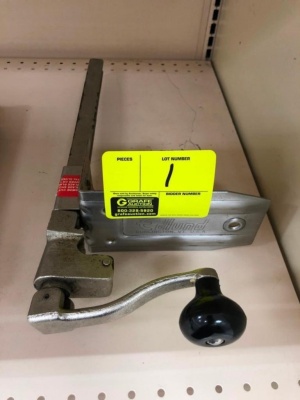 Edlund table mount can opener