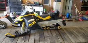 2009 SKIDOO snowmobile mod.MX ZTN1200 4-stroke