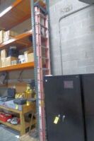 Louisville F/G Extension Ladder, 24'