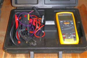 Fluke Insulation Multimeter, m/n 1587