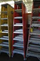 Fiberglass Step Ladder, 8'