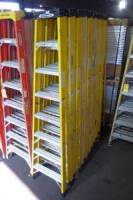 Fiberglass Step Ladder, 8'