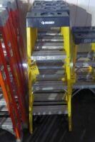 F/G A-Frame Ladder, 4'
