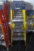 F/G A-Frame Ladder, 4'