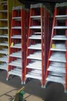 Fiberglass Step Ladder, 8'