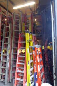 Fiberglass Extension Ladder, 14'