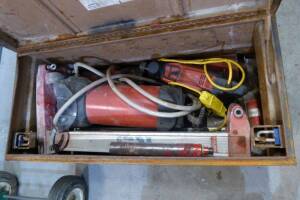 Hilti Core Drill, m/n DD130 w/Bits & Gang Box