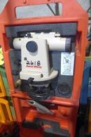 David White Building Level, m/n 8870 w/Case