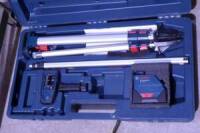 Bosch Laser Level w/Case & Tripod Reader