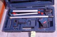 Bosch Laser Level w/Case & Tripod Reader