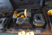 Dewalt Cordless Drill w/(2) Batteries & (1) Charger