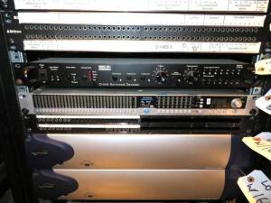 SRS CIRCLE SURROUND DECODER MODEL: CSD-07 (STUDIO 5) (6520 SUNSET BOULEVARD HOLLYWOOD CA 90028)