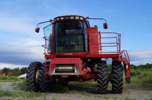 2003 CASE Combine Harvester