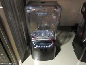 BLENDTEC PROFESSIONAL 800 COUNTERTOP BLENDER, MODEL: CQB1