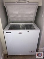 Lot 1421 | Freezer Black Diamond Model BDCF-5