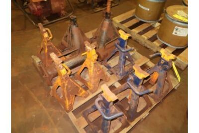 LOT: (9) Assorted Jack Stands