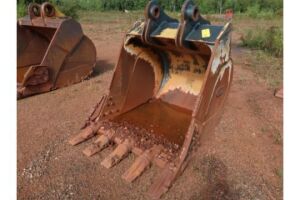 Fleco 4 ft. Excavator Rock Bucket, (5) Teeth